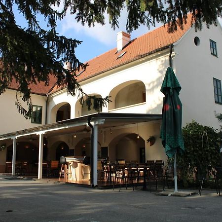 Taverna 1860 Rooms & Apartments Donja Zelina Kültér fotó